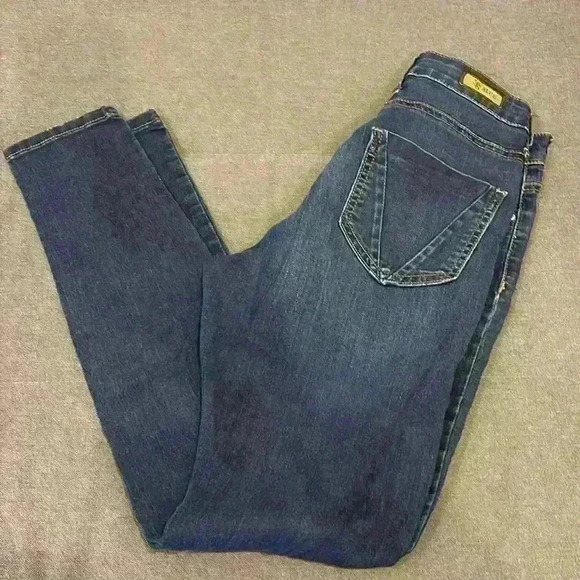 STS Blue Juniors Skinny Jeans - Picture 4 of 4